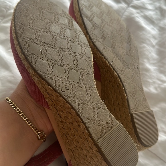 Vionic Amy canvas wedge heels - Picture 4 of 7